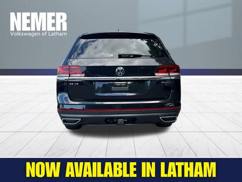 Certified 2023 Volkswagen Atlas SE w/ Panoramic Sunroof Package AWD/4WD image 3