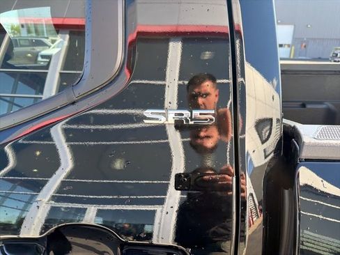 Used 2024 Toyota Tacoma SR5 image 10