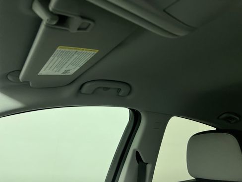 Used 2020 Chevrolet Equinox LT image 19