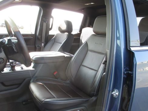 Used 2026 GMC Sierra 1500 Denali w/ Denali Reserve Package AWD/4WD image 23