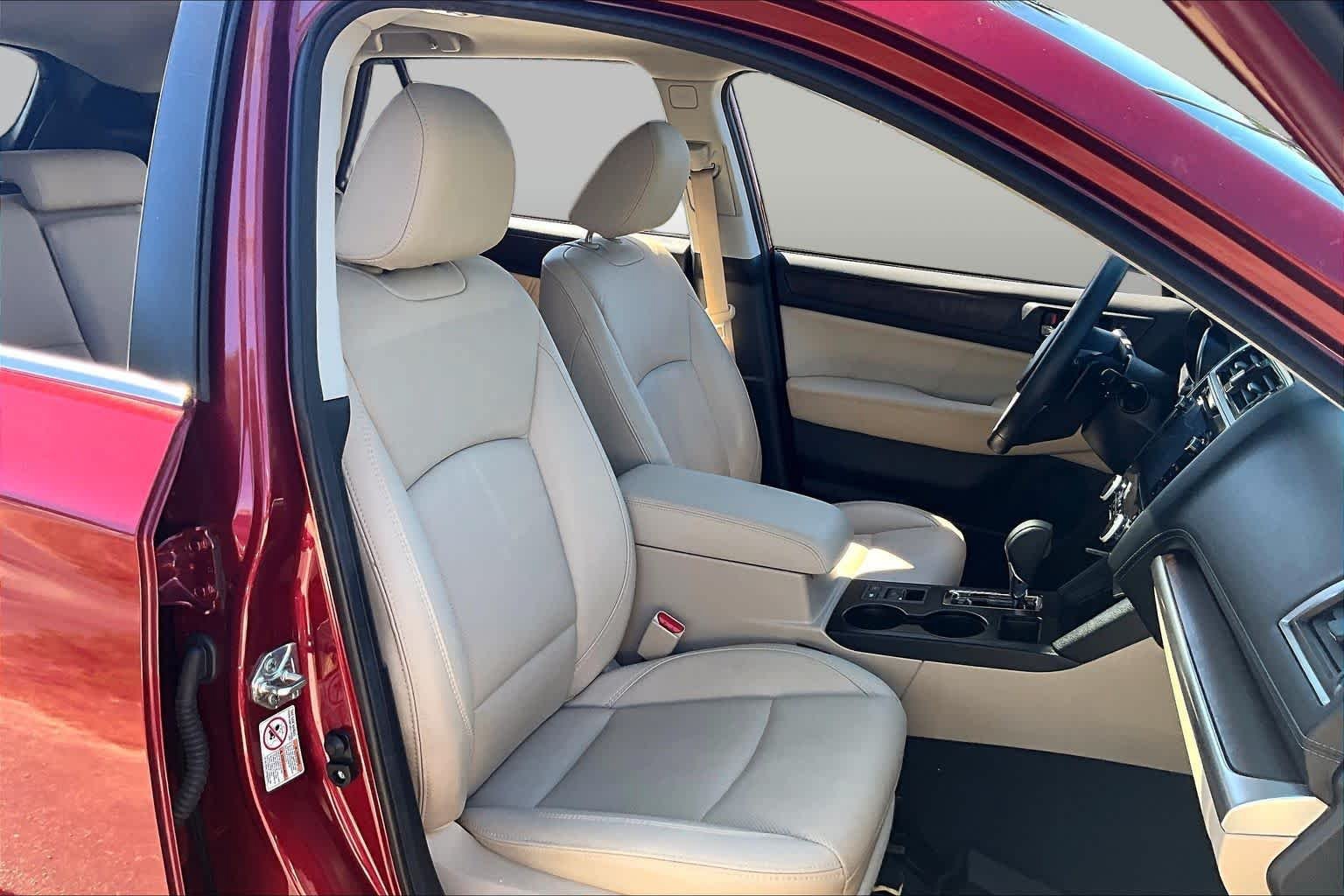 Used 2019 Subaru Outback 2.5i Limited AWD/4WD image 9