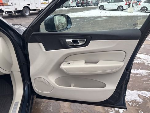 Certified 2023 Volvo XC60 B5 Plus w/ Climate Package image 34