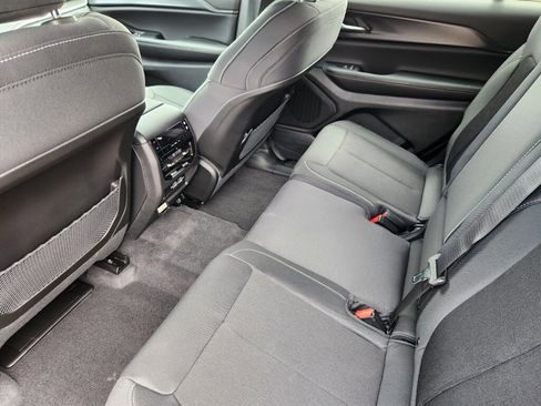 New 2026 Jeep Grand Cherokee L Laredo AWD/4WD image 9