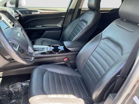 Used 2016 Ford Fusion Energi SE FWD image 20