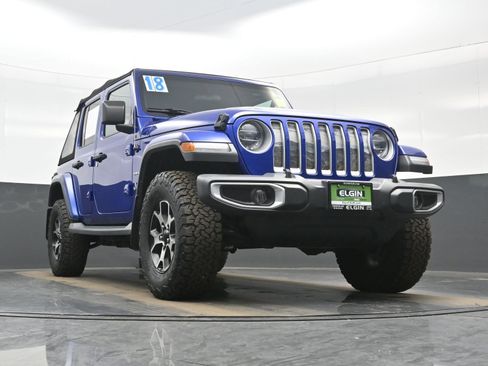 Used 2018 Jeep Wrangler Unlimited Sahara w/ Dual Top Group image 29