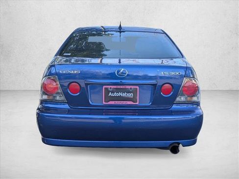 Used 2002 Lexus IS 300 image 7
