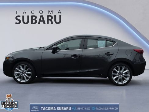 Used 2017 MAZDA MAZDA3 Grand Touring w/ Premium Equipment Package FWD image 2