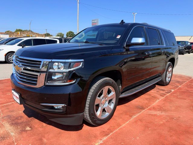 Used 2018 Chevrolet Suburban Premier AWD/4WD image 1