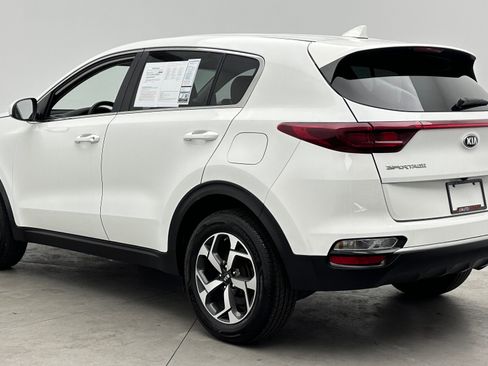 Used 2020 Kia Sportage LX AWD/4WD image 5