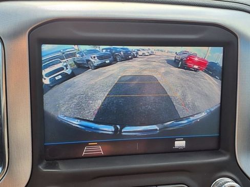 Used 2022 GMC Sierra 1500 Elevation RWD image 4