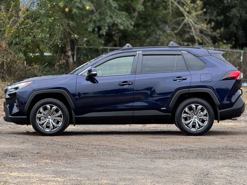Used 2024 Toyota RAV4 XLE Premium w/ Weather Package AWD/4WD image 4