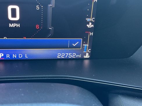 Used 2023 Chevrolet Colorado Z71 w/ Z71 Convenience Package 2 AWD/4WD image 38