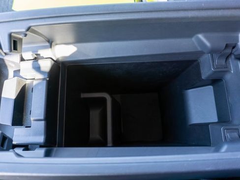 Used 2021 Nissan Rogue SV image 30