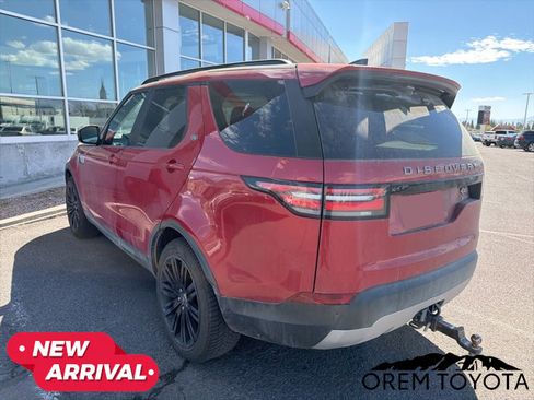Used 2017 Land Rover Discovery HSE image 14