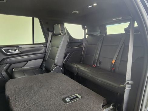 Used 2023 GMC Yukon SLT AWD/4WD image 18