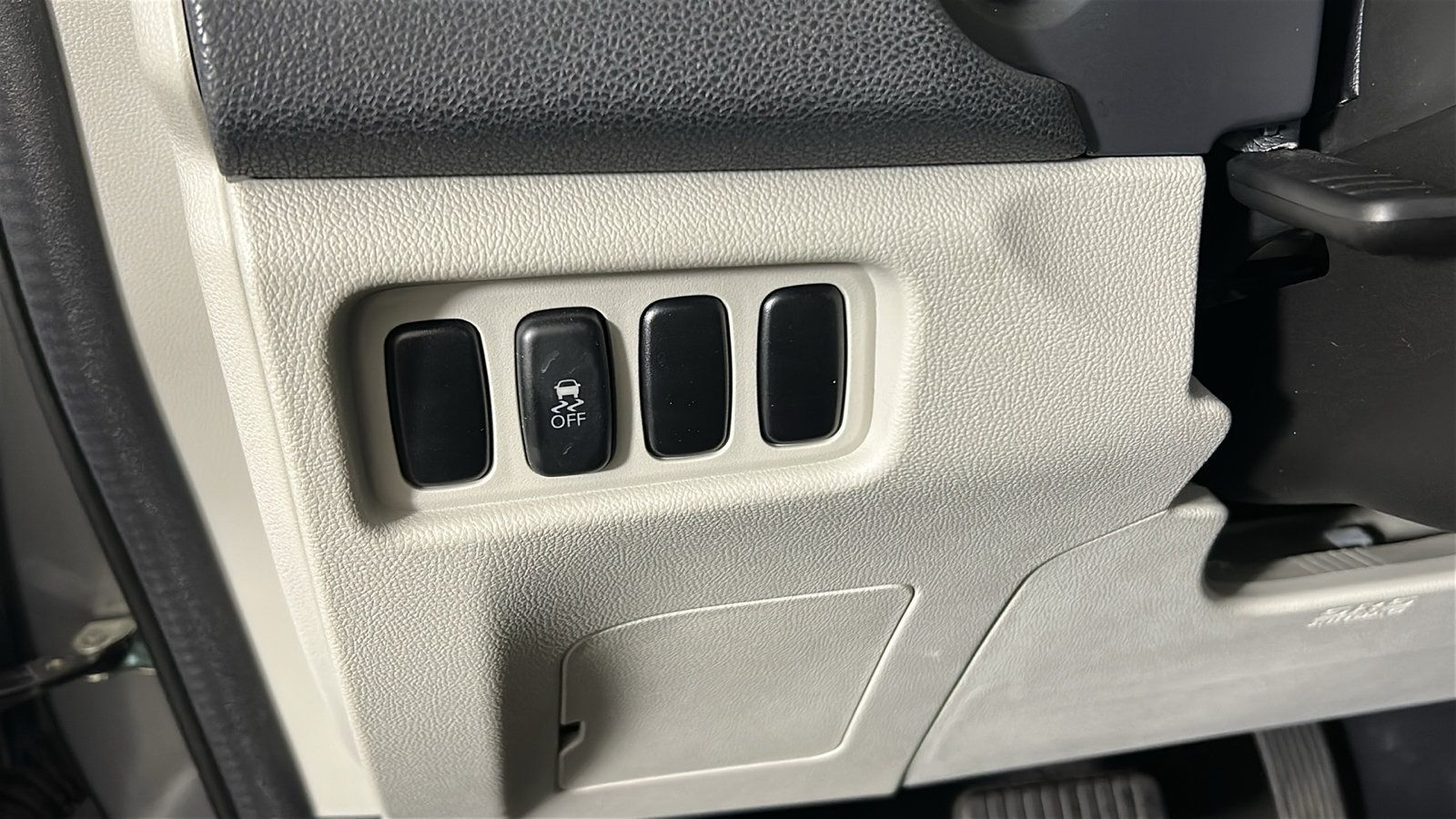Used 2017 Mitsubishi Outlander Sport SE AWD/4WD image 22