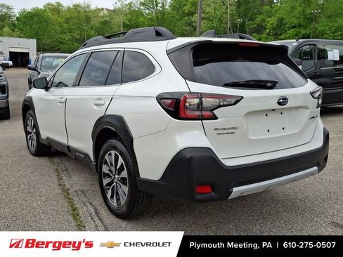 Used 2023 Subaru Outback Limited AWD/4WD image 5
