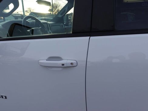 Used 2023 Chevrolet Silverado 2500 LT w/ Convenience Package image 15