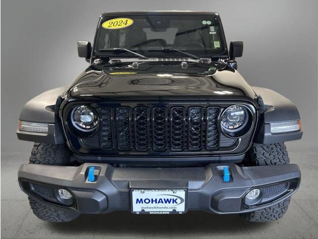 Used 2024 Jeep Wrangler Unlimited AWD/4WD image 9