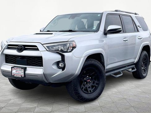 Used 2023 Toyota 4Runner TRD Off-Road Premium image 2