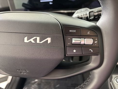 New 2026 Kia Sportage EX FWD image 30