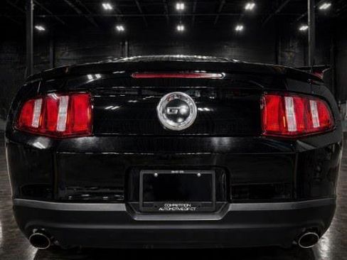 Used 2010 Ford Mustang GT Premium RWD image 7