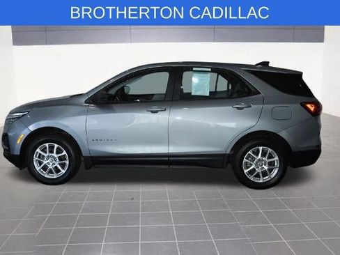 Used 2024 Chevrolet Equinox LS AWD/4WD image 2