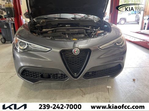 Used 2021 Alfa Romeo Stelvio Ti Sport image 4