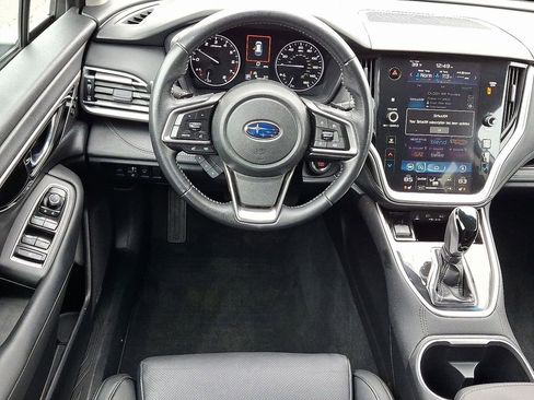 Used 2020 Subaru Outback Limited image 2