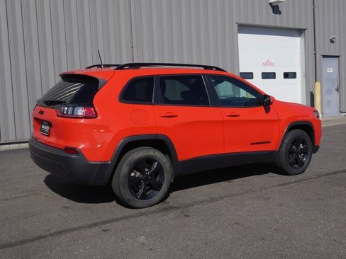 Used 2021 Jeep Cherokee Latitude Plus image 10