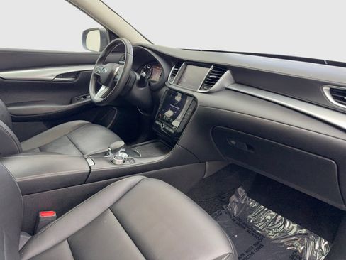 Used 2019 INFINITI QX50 Luxe w/ Navigation Package FWD image 42