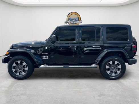 Used 2020 Jeep Wrangler Unlimited Sahara w/ Dual Top Group AWD/4WD image 21