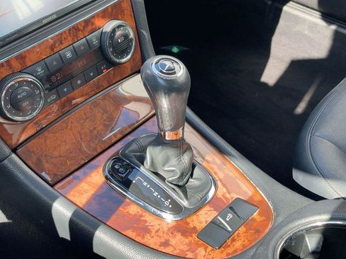 Used 2008 Mercedes-Benz CLK 550 Cabriolet image 16