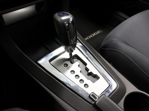 Used 2009 Dodge Avenger R/T FWD image 29