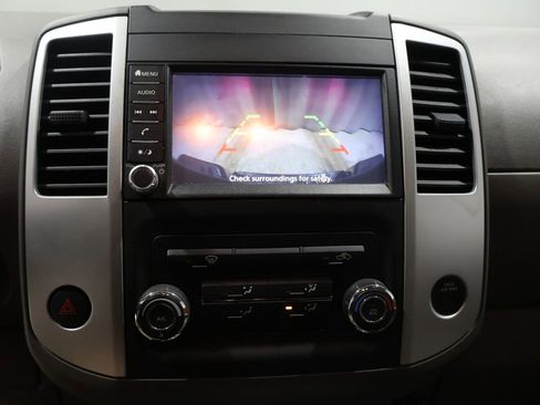 Used 2019 Nissan Frontier SV image 27