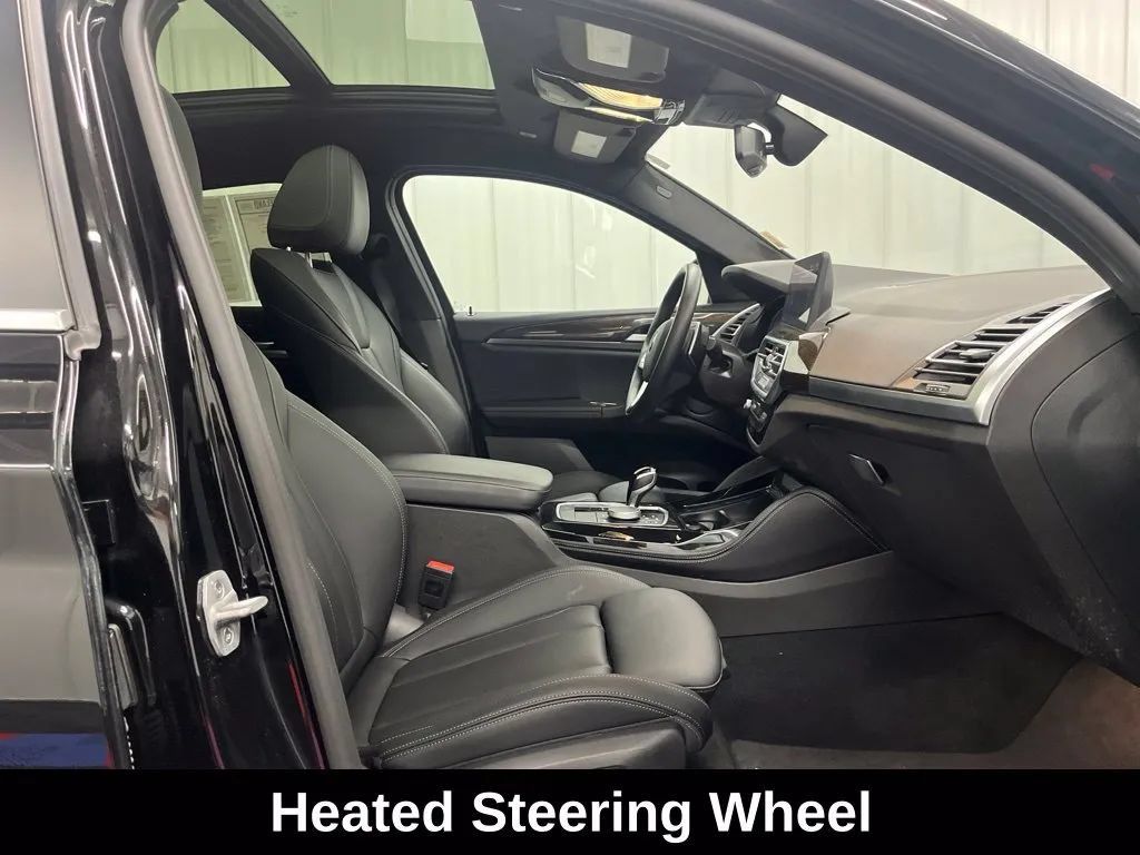 Used 2025 BMW X4 xDrive30i AWD/4WD image 12