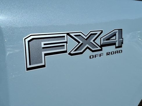 New 2026 Ford F250 4x4 Crew Cab Super Duty image 8