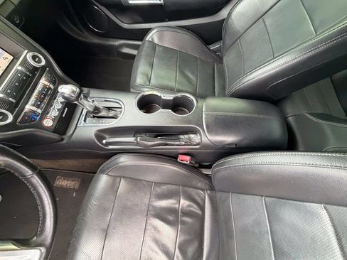 Used 2017 Ford Mustang Premium RWD image 18