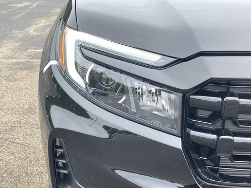 New 2026 Honda Ridgeline Black Edition image 2