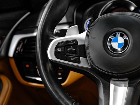Used 2017 BMW 540i RWD image 18