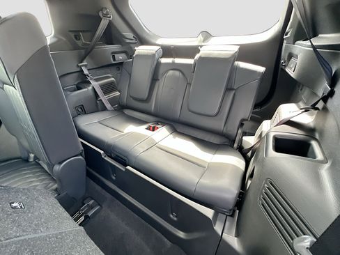 New 2026 Mitsubishi Outlander SEL image 18