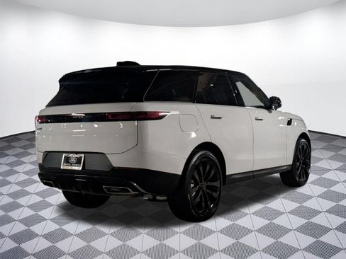 New 2026 Land Rover Range Rover Sport SE AWD/4WD image 10