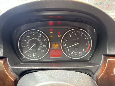 Used 2011 BMW 335i xDrive Coupe image 23