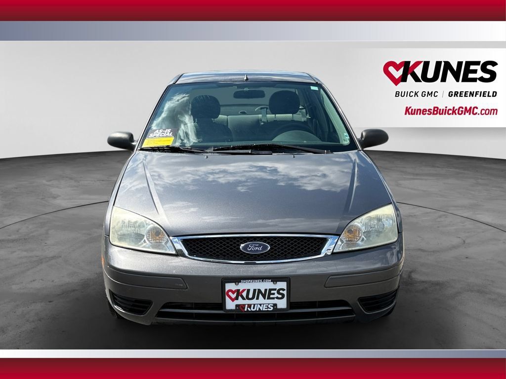Used 2007 Ford Focus S FWD image 3