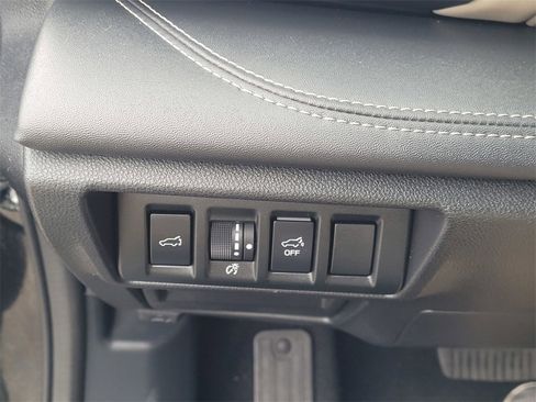 Used 2023 Subaru Outback Limited image 26