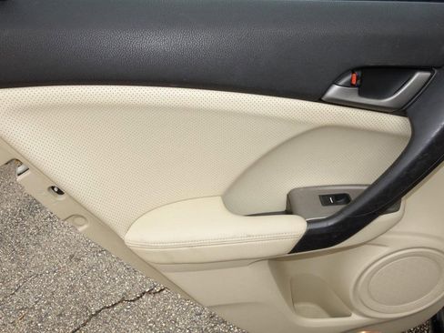 Used 2009 Acura TSX 4dr Sdn Auto Tech Pkg image 19