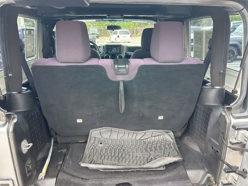 Used 2013 Jeep Wrangler Sport image 29