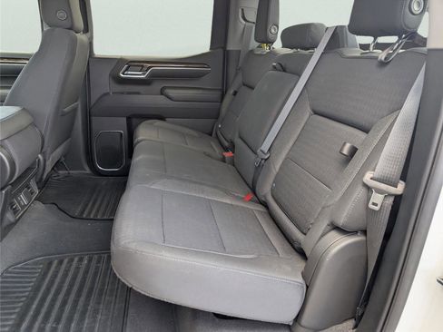 Used 2022 GMC Sierra 1500 Elevation image 31