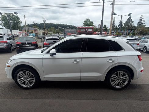 Used 2018 Audi Q5 2.0T Premium Plus w/ Premium Plus Package AWD/4WD image 9