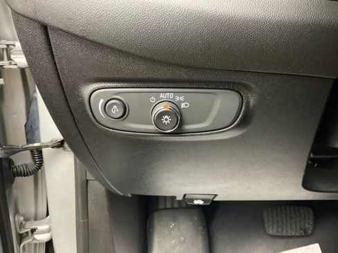 Certified 2019 Chevrolet Equinox LT FWD image 15